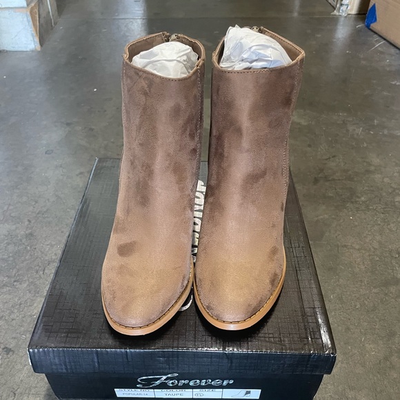 Bootie - Picture 3 of 5